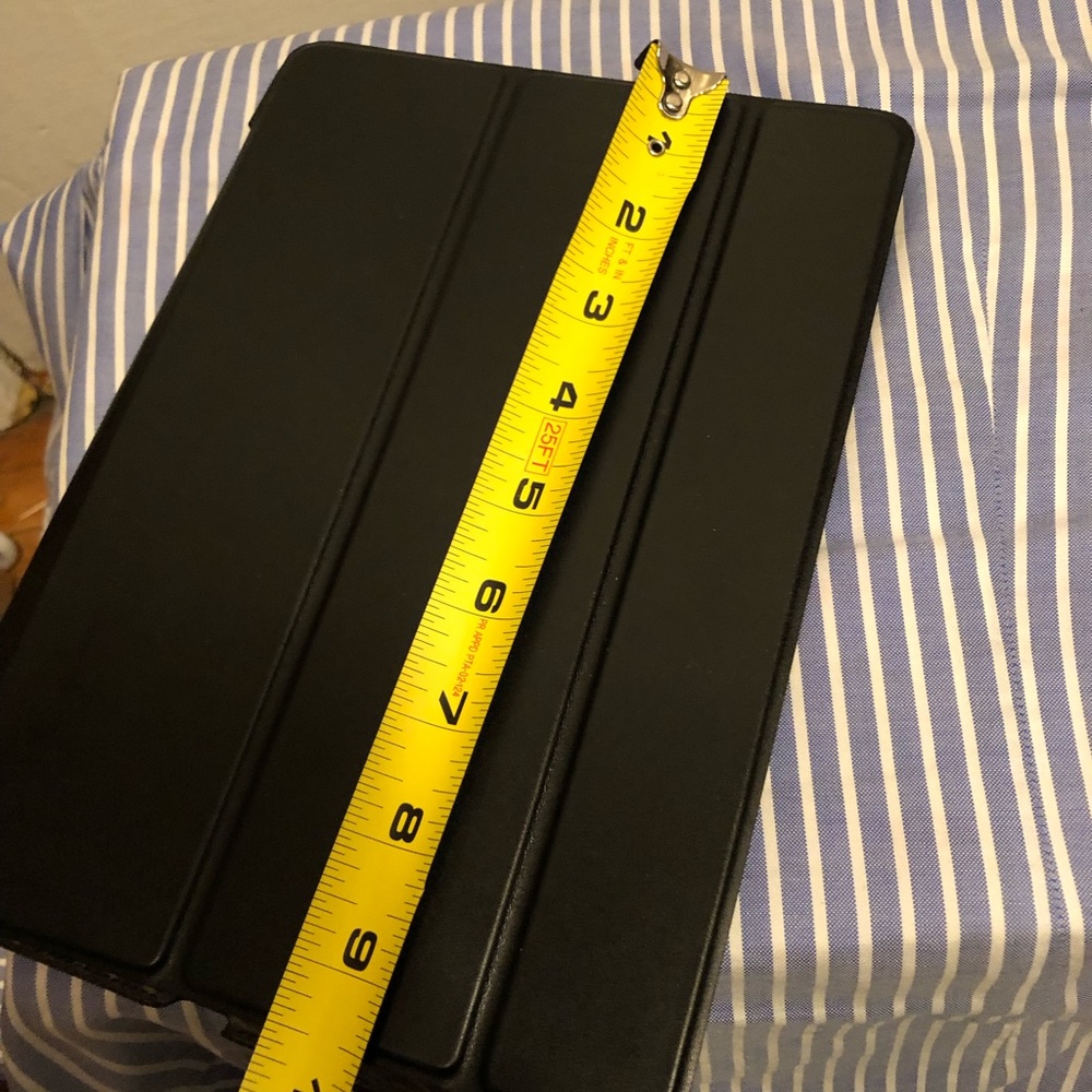 iPad protective case. Never use - Picture 3 of 7